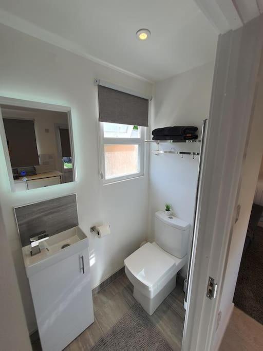 The Tiny Sea Gem Apartman Jaywick Sands Kültér fotó