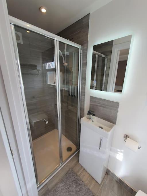 The Tiny Sea Gem Apartman Jaywick Sands Kültér fotó
